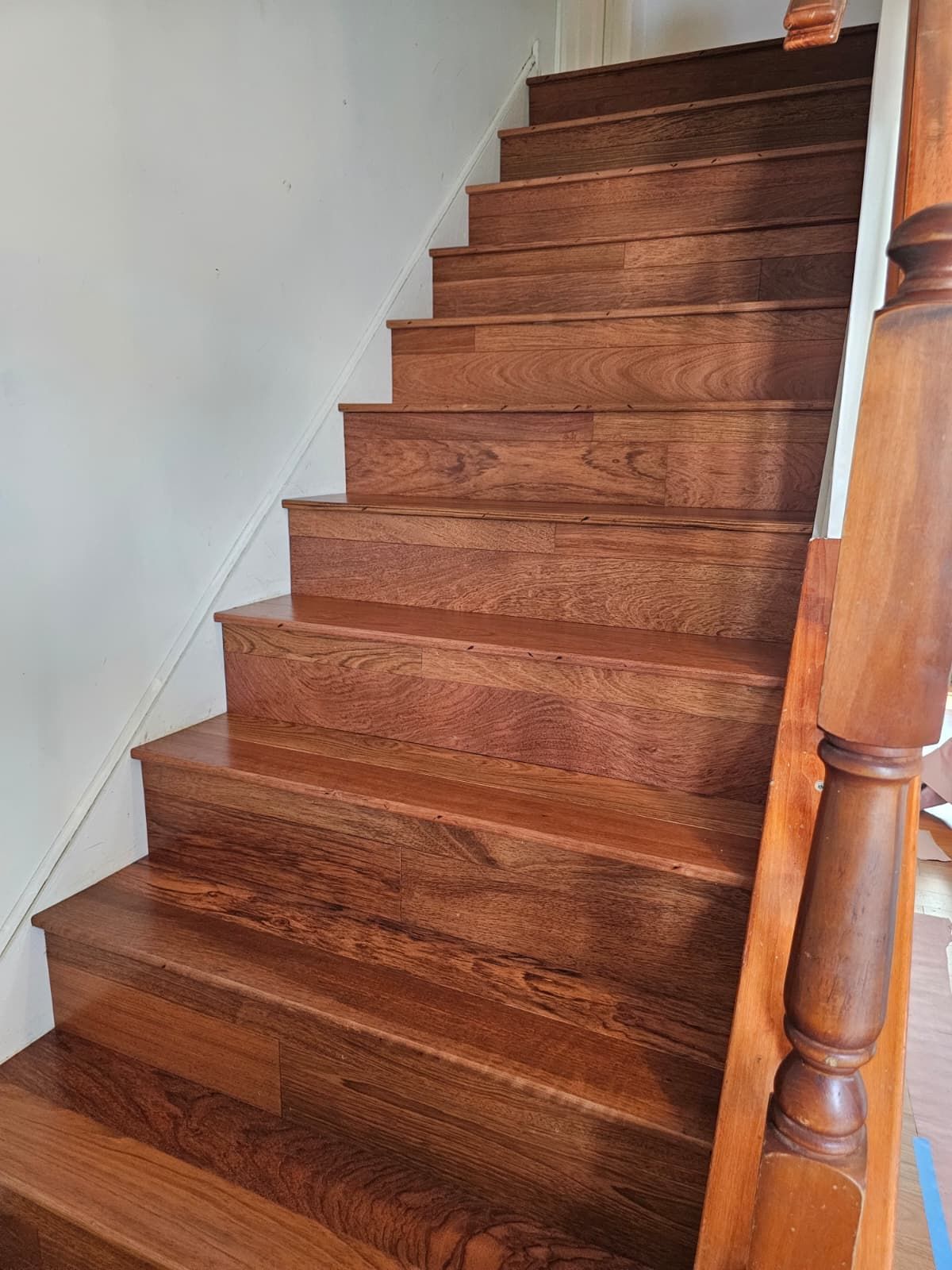 Solid wood staircase